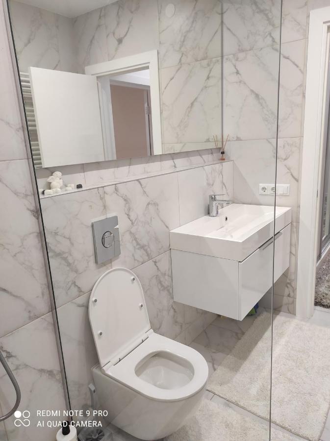 New Modern Apartment Ujhorod Exterior foto